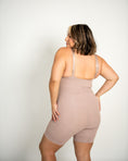 Load image into Gallery viewer, Emana Body Braless Medium Shorts