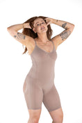 Load image into Gallery viewer, Lift Body Medium Shorts
